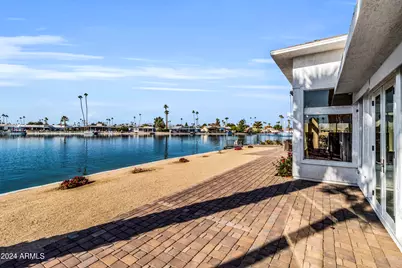 10601 W Bayside Road, Sun City, AZ 85351 - Photo 2