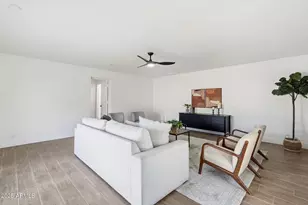 403 W Gail Dr, Chandler, AZ 85225 - Photo 20