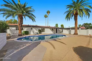 403 W Gail Dr, Chandler, AZ 85225 - Photo 38