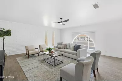 403 W Gail Drive, Chandler, AZ 85225 - Photo 2