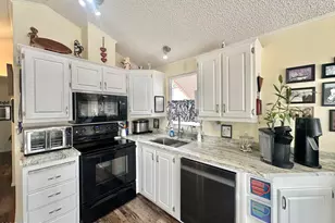 386 Gypsum Dr, Apache Junction, AZ 85119 - Photo 40