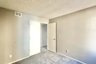 5236 W Peoria Ave, Glendale, AZ 85302 - Photo 14