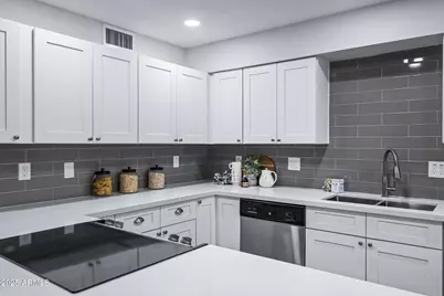 608 S Revolta Circle, Mesa, AZ 85208 - Photo 12