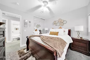 10617 W Daley Ln, Peoria, AZ 85383 - Photo 32