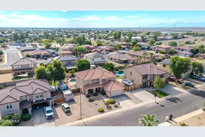 10617 W Daley Lane, Peoria, AZ 85383 - Photo 58