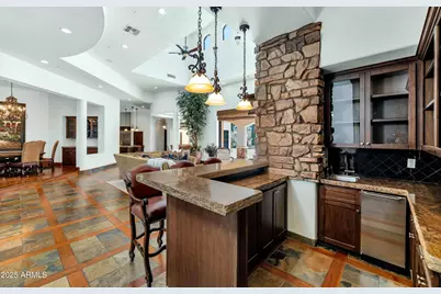 7233 E Royal Palm Road, Scottsdale, AZ 85258 - Photo 12