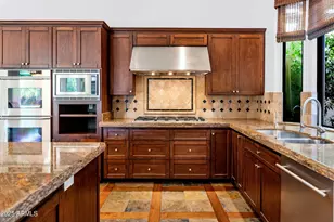7233 E Royal Palm Rd, Scottsdale, AZ 85258 - Photo 24