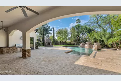 7233 E Royal Palm Road, Scottsdale, AZ 85258 - Photo 36
