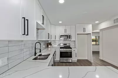 2163 W Village Drive, Phoenix, AZ 85023 - Photo 14