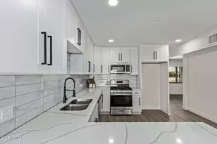 2163 W Village Dr, Phoenix, AZ 85023 - Photo 14