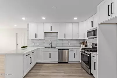 2163 W Village Drive, Phoenix, AZ 85023 - Photo 12