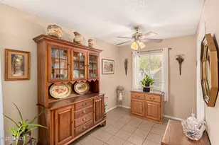 13709 N 98th Ave, Sun City, AZ 85351 - Photo 8