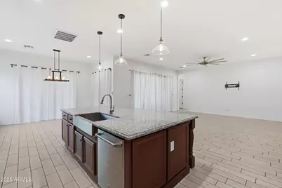 1432 E Pedro Road, Phoenix, AZ 85042 - Photo 8