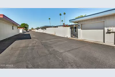 13039 N 100th Drive, Sun City, AZ 85351 - Photo 32