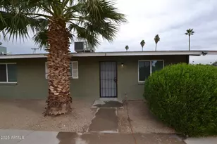 2202 W Devonshire Ave, Phoenix, AZ 85015 - Photo 2