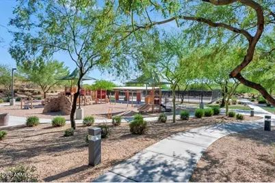 3979 E Melinda Drive, Phoenix, AZ 85050 - Photo 30