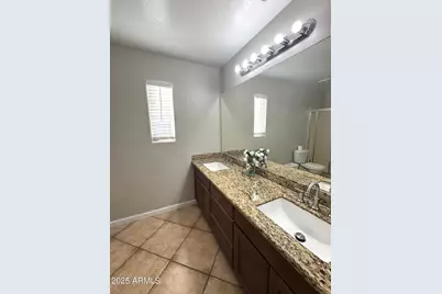 7408 S 37th Drive, Phoenix, AZ 85041 - Photo 8