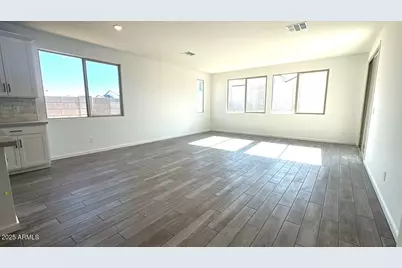 22353 W Irma Lane, Surprise, AZ 85387 - Photo 6