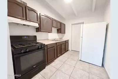 1626 N 31st Place, Phoenix, AZ 85008 - Photo 1