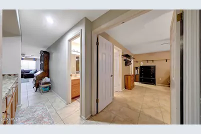 6915 W Oraibi Drive, Glendale, AZ 85308 - Photo 30