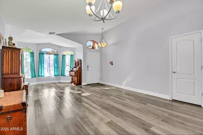 756 E Lovegrass Drive, San Tan Valley, AZ 85143 - Photo 10