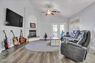 756 E Lovegrass Dr, San Tan Valley, AZ 85143 - Photo 6