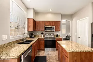 9148 W Lone Cactus Dr, Peoria, AZ 85382 - Photo 14