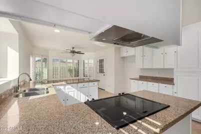 12642 N 79th Avenue, Peoria, AZ 85381 - Photo 14