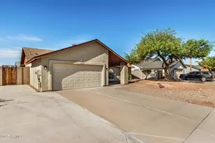 12642 N 79th Ave, Peoria, AZ 85381 - Photo 6