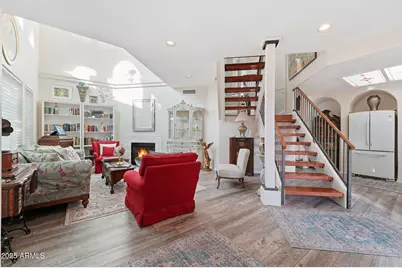 10256 N 12th Place # 2, Phoenix, AZ 85020 - Photo 4