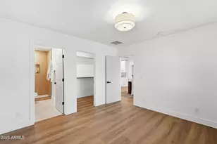 3102 N 34th St, Phoenix, AZ 85018 - Photo 12