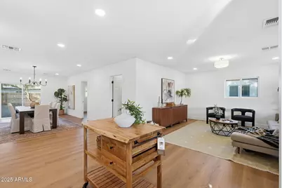 3102 N 34th Street, Phoenix, AZ 85018 - Photo 6