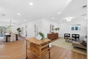 3102 N 34th St, Phoenix, AZ 85018 - Photo 6