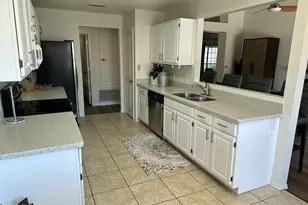 3909 E Lavender Ln E, Phoenix, AZ 85044 - Photo 18