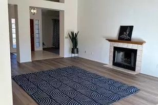 3909 E Lavender Ln E, Phoenix, AZ 85044 - Photo 4