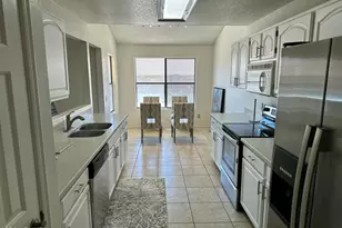 3909 E Lavender Ln E, Phoenix, AZ 85044 - Photo 14