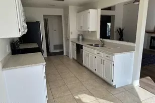 3909 E Lavender Ln E, Phoenix, AZ 85044 - Photo 14