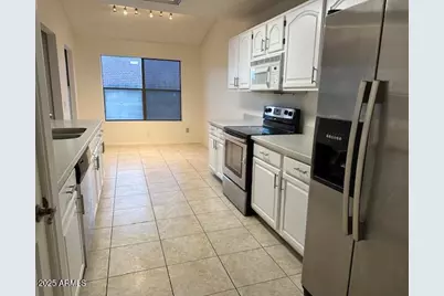 3909 E Lavender Lane E, Phoenix, AZ 85044 - Photo 12