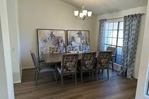 3909 E Lavender Ln E, Phoenix, AZ 85044 - Photo 4
