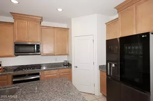 14152 W Valentine St, Surprise, AZ 85379 - Photo 16