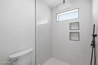 2416 E Piestewa Peak Drive, Phoenix, AZ 85016 - Photo 24