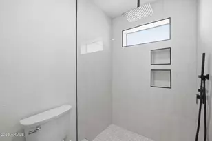 2416 E Piestewa Peak Dr, Phoenix, AZ 85016 - Photo 24