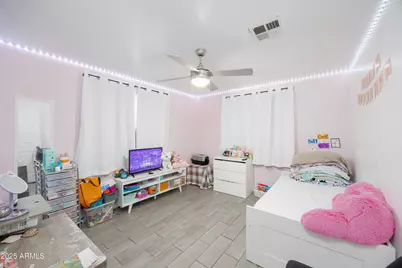 2736 W El Caminito Drive, Phoenix, AZ 85051 - Photo 16