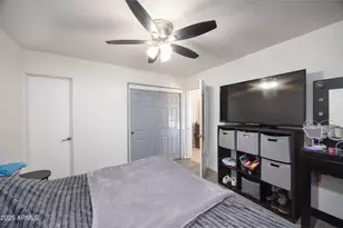 2736 W El Caminito Dr, Phoenix, AZ 85051 - Photo 18