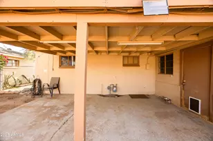 2736 W El Caminito Dr, Phoenix, AZ 85051 - Photo 4