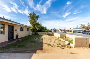 2721 W Rose Ln, Phoenix, AZ 85017 - Photo 8