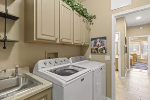 17824 W Calistoga Dr, Surprise, AZ 85387 - Photo 28