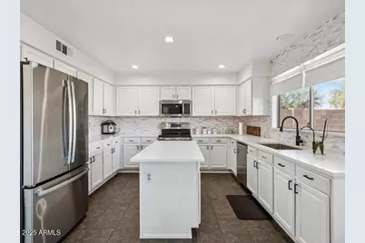 8540 W Purdue Avenue, Peoria, AZ 85345 - Photo 10