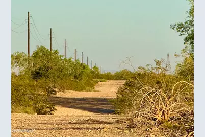 0 N 487th Ave 4.11 Acres -- #-, Tonopah, AZ 85354 - Photo 2