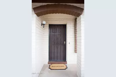 2064 S Farnsworth Drive #41, Mesa, AZ 85209 - Photo 2